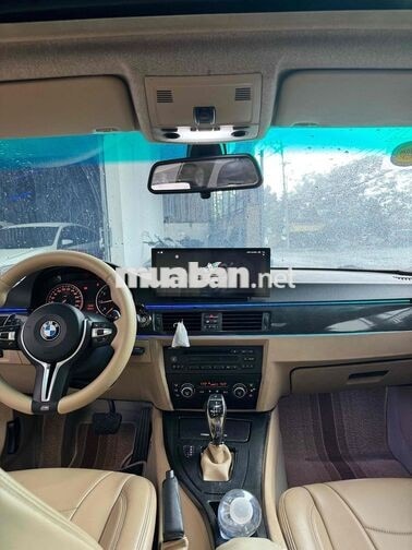 BMW 320i 2010 Trắng