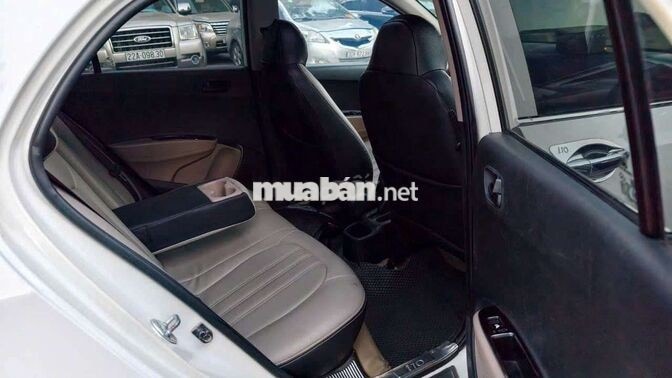 Hyundai I10 Sedan 2018 Trắng