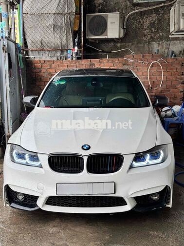 BMW 320i 2010 Trắng