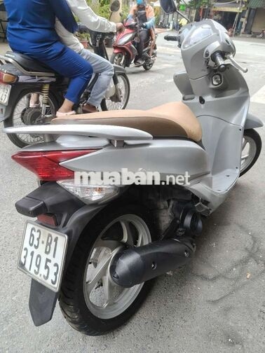 Honda Vision Bạc