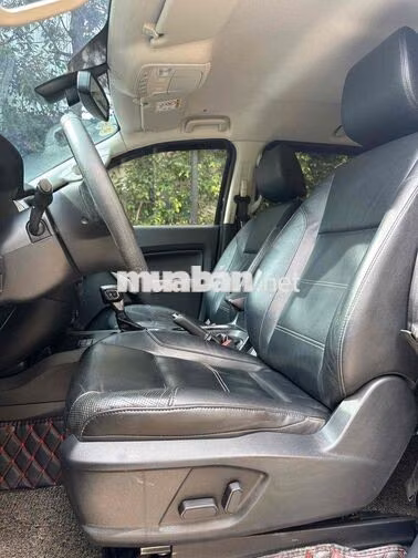Ford Everest 2020 2.0AT 1 cầu Đen 14 vạn km