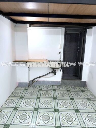 PHÒNG GÁC -CỬA SỔ TRỜI THOÁNG -NGAY DƯƠNG QUẢNG HÀM - GẦN ĐH VĂN LANG 