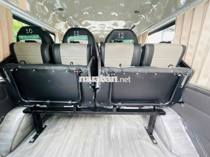 Ford Transit 2023 - Giá 5xx Full Phụ Kiện