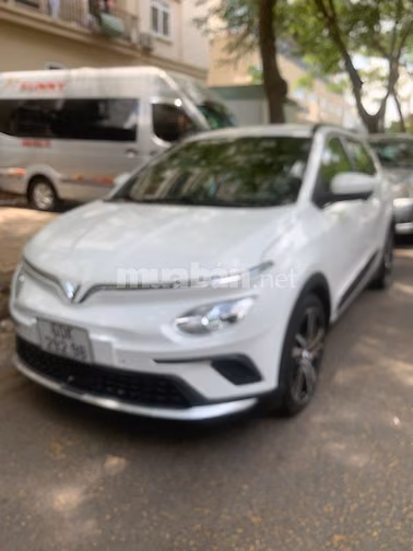 Bán vfe34 sx2022- dk 3/2023 thuê pin tiên phong odo: 46000km