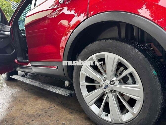 Ford Explorer 2.3 EcoBoost - Giá chỉ 8xx
