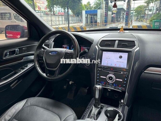 Ford Explorer 2.3 EcoBoost - Giá chỉ 8xx