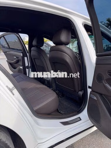 VinFast Lux A 2.0 Turbo 2021 Trắng 65.000km