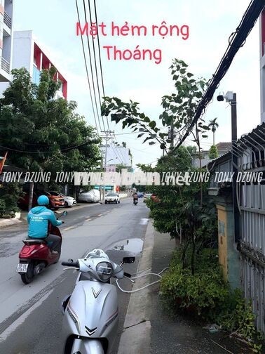 PHÒNG GÁC -CỬA SỔ TRỜI THOÁNG -NGAY DƯƠNG QUẢNG HÀM - GẦN ĐH VĂN LANG 