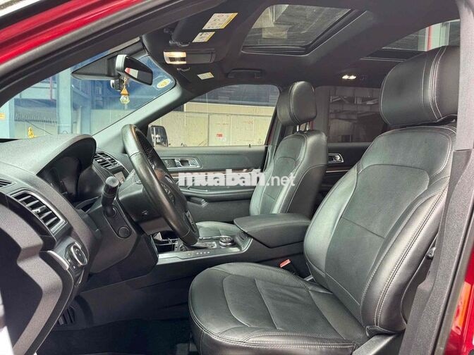 Ford Explorer 2.3 EcoBoost - Giá chỉ 8xx