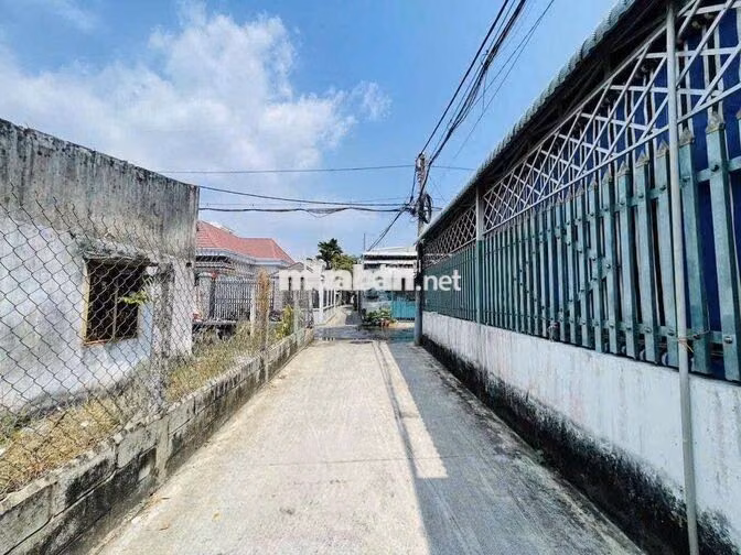 ☎️CHỦ KẸT BÁN GẤP NHÀ CẤP 4 210M2 680 TRIỆU MT NHỰA THỊ TRẤN CỦ CHI