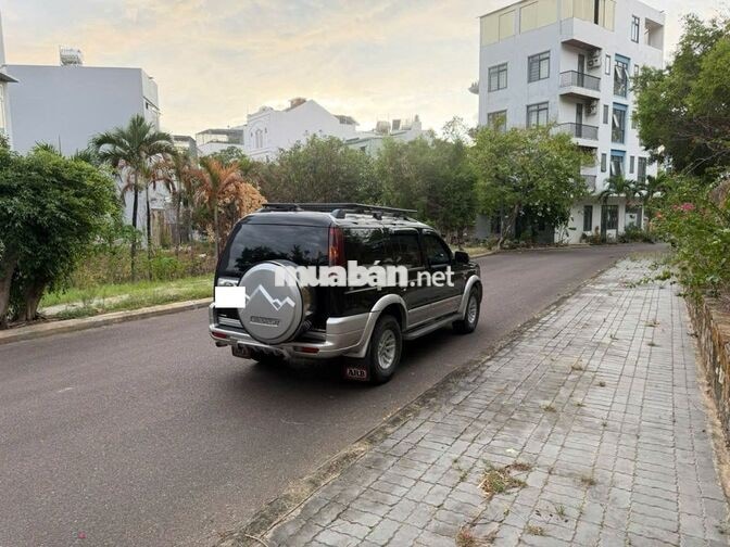 Ford Everest 2006 Đen Dầu