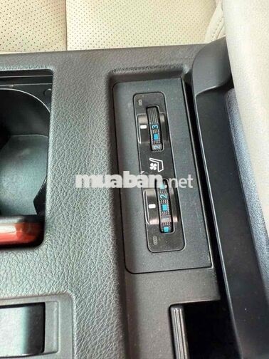 Lexus RX450h AWD 2011 Vàng cát 5 chỗ