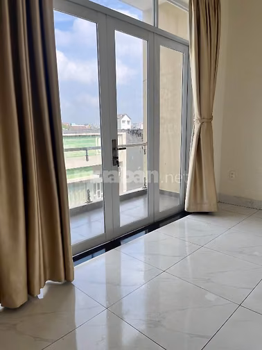 Chỉ 4.85 tỷ - 3 Tầng - HXH - Ngô Chí Quốc - Bình Chiểu - Ngay Chợ Đầu 