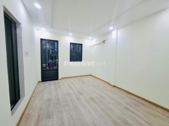 Nhà Hẻm 219 Trần Hưng Đạo Quận 1 26M2 Ngang 3M6 3 Tầng 2 PN - 5 Tỷ 15