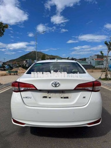 Toyota Vios E MT 2023 Số sàn Trắng