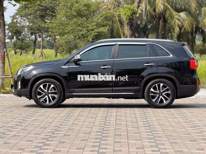 Kia Sorento 2019 Xăng 9 vạn Đen
