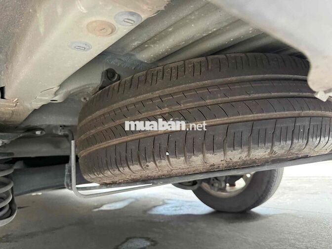 Innova Cross 2.0V 2024 Bạc - Xe Cty XHĐ còn giảm