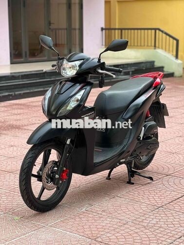 Bán Vision 2025 bản thể thao. sơn zin máy zin