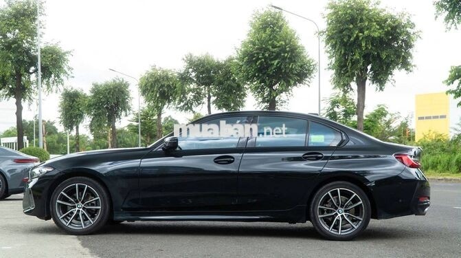 BMW 320i SPORT LINE 2025 BẢO HÀNH HÃNG 2030