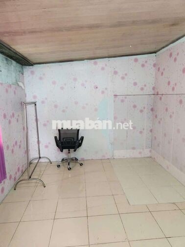 Nhà 3.5x9m lầu 1pn 1wc sân trước rộng hẻm xe hơi thông p8 GV