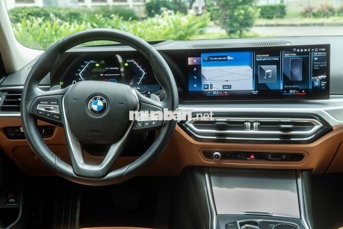 BMW 320i SPORT LINE 2025 BẢO HÀNH HÃNG 2030