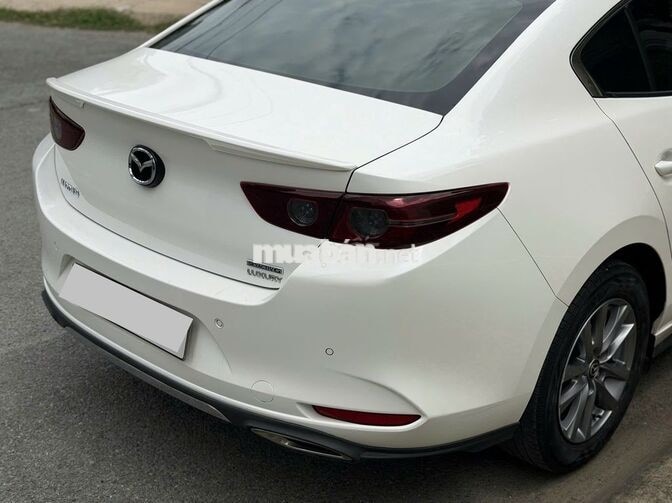 Mazda 3 Luxury 2022 Trắng 50.000 km