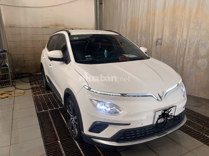 Bán vfe34 sx2022- dk 3/2023 thuê pin tiên phong odo: 46000km