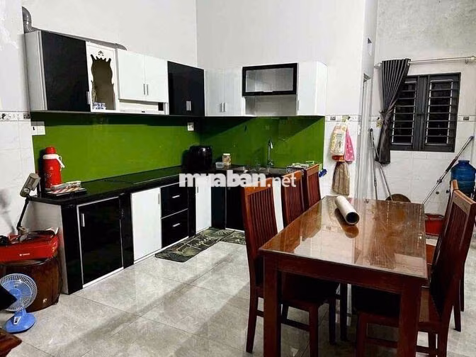 NHÀ MỚI _NỘI THẤT CƠ BẢN _2 LẦU_NGAY CHUNG CƯ PICITY