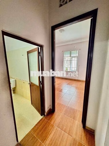 CHO THUÊ NHÀ GIÁ RẺ 4PN 4WC 9TR