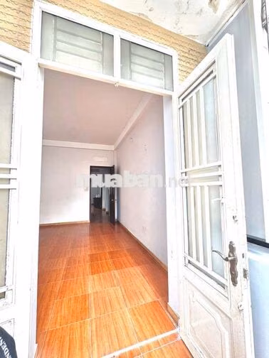 CHO THUÊ NHÀ GIÁ RẺ 4PN 4WC 9TR
