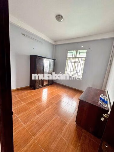 CHO THUÊ NHÀ GIÁ RẺ 4PN 4WC 9TR