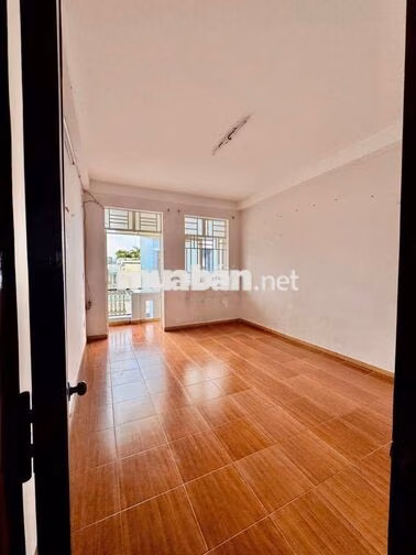 CHO THUÊ NHÀ GIÁ RẺ 4PN 4WC 9TR