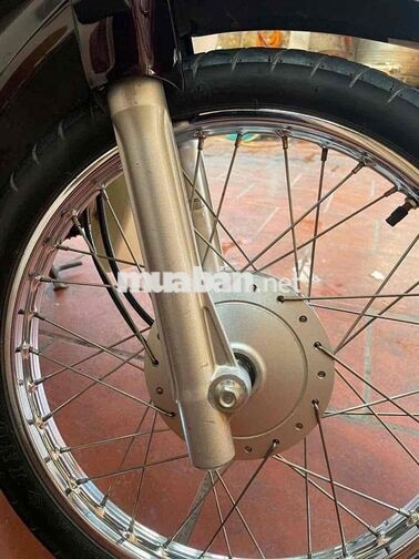 Honda Dream Việt Nam 2012 Đỏ mận
