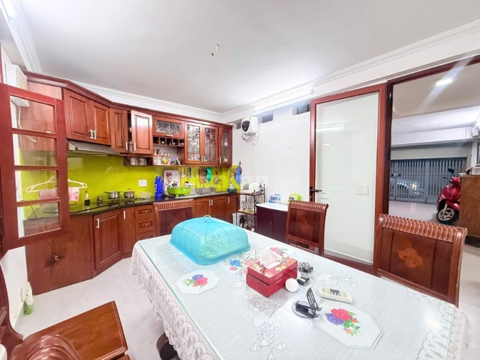 Bán nhà 5 tầng 75m2 phố Nguyễn Chí Thanh, Đống Đa, đường ô tô, gần phố