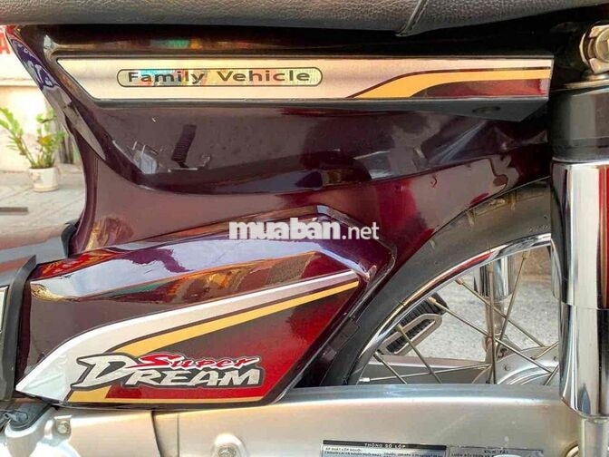 Honda Dream Việt Nam 2012 Đỏ mận