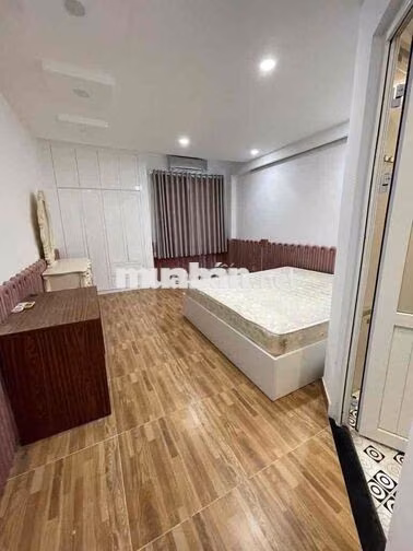 Cho thuê nhà HXT 135/4A Nguyễn Hữu Cảnh Phường 22 Quận Bình Thạnh