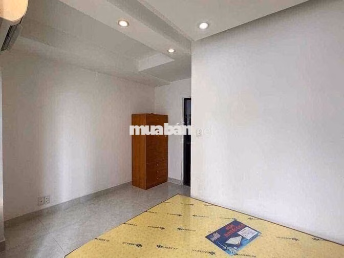 cho thuê nhà nguyên căn full nội thất, trệt 2 lầu , 2pn + 3wc, 13tr/th