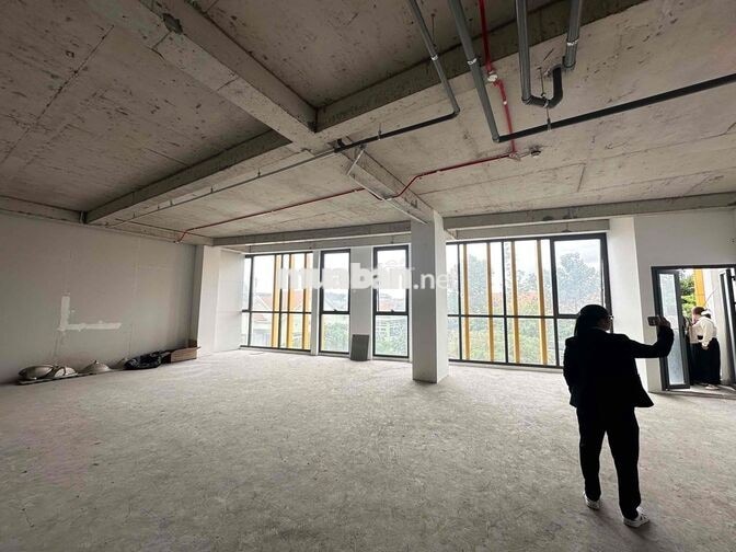 CHO THUÊ MẶT BẰNG 150m2 BCONS TOWER IV