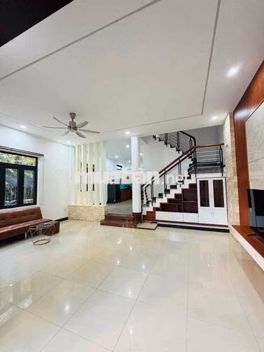CHO THUÊ NHÀ ĐẸP 4PN KHU AN THƯỢNG GẦN BIỂN