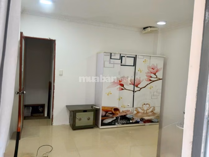 NHÀ NHỈNH 3 TỶ DTS64M2 Q12 KHU VIP NGUYỄN VĂN QUÁ ĐHT - SỒ HỒNG RIÊNG 