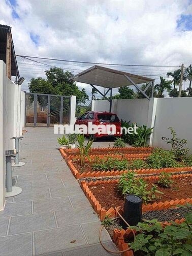 BÁN NHÀ SAU CỔNG CHỢ Ea Kao - TẶNG NỘI THẤT + Ô TÔ CON