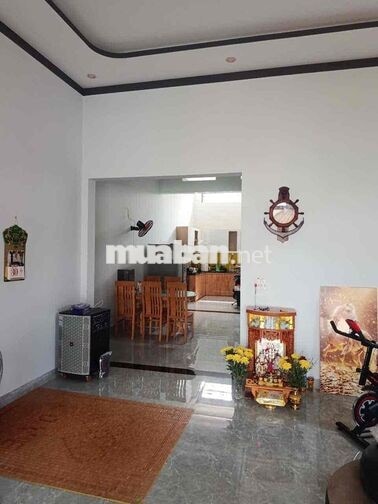 BÁN NHÀ SAU CỔNG CHỢ Ea Kao - TẶNG NỘI THẤT + Ô TÔ CON