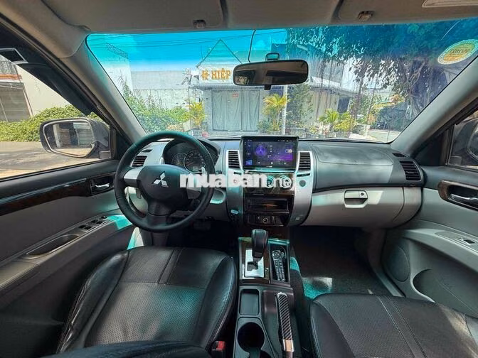 Mitsubishi Pajero Sport G 2016 Tự động Đen