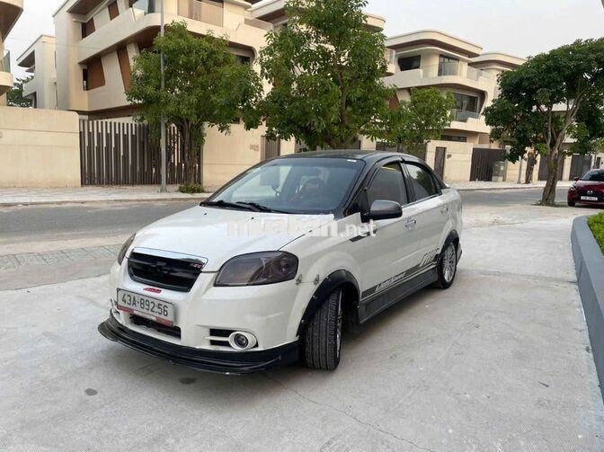 Chevrolet Aveo Trắng 5 chỗ