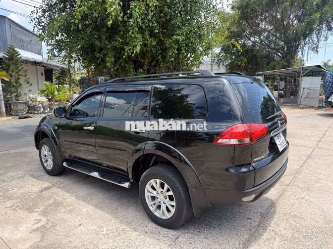 Mitsubishi Pajero Sport G 2016 Tự động Đen