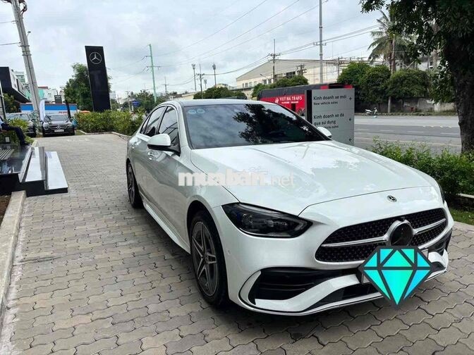 Mercedes-Benz C300 Trắng 5 chỗ