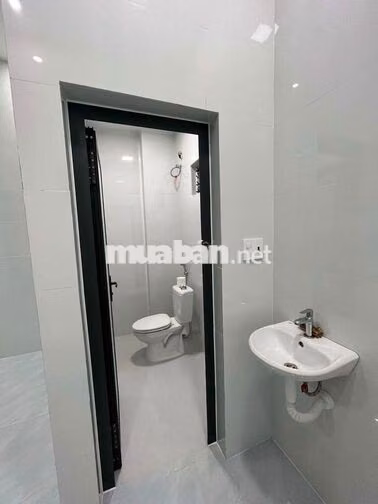 CHO THUÊ MẶT BẰNG TẦNG 1 KHU KIỂM HUỆ, GẦN TRƯỜNG CHINH