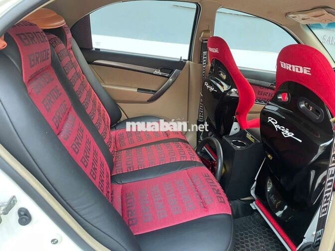 Chevrolet Aveo Trắng 5 chỗ