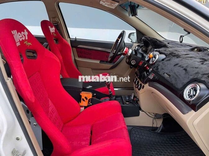 Chevrolet Aveo Trắng 5 chỗ
