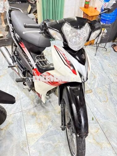 Elegant 50cc đời 2017 Đỏ trắng cho học sinh đi học